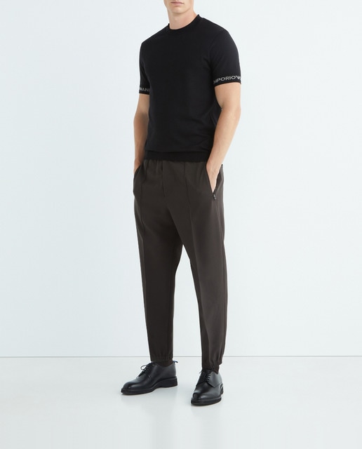 Imagen 0 de Camiseta de hombre regular fit con logos en las mangas