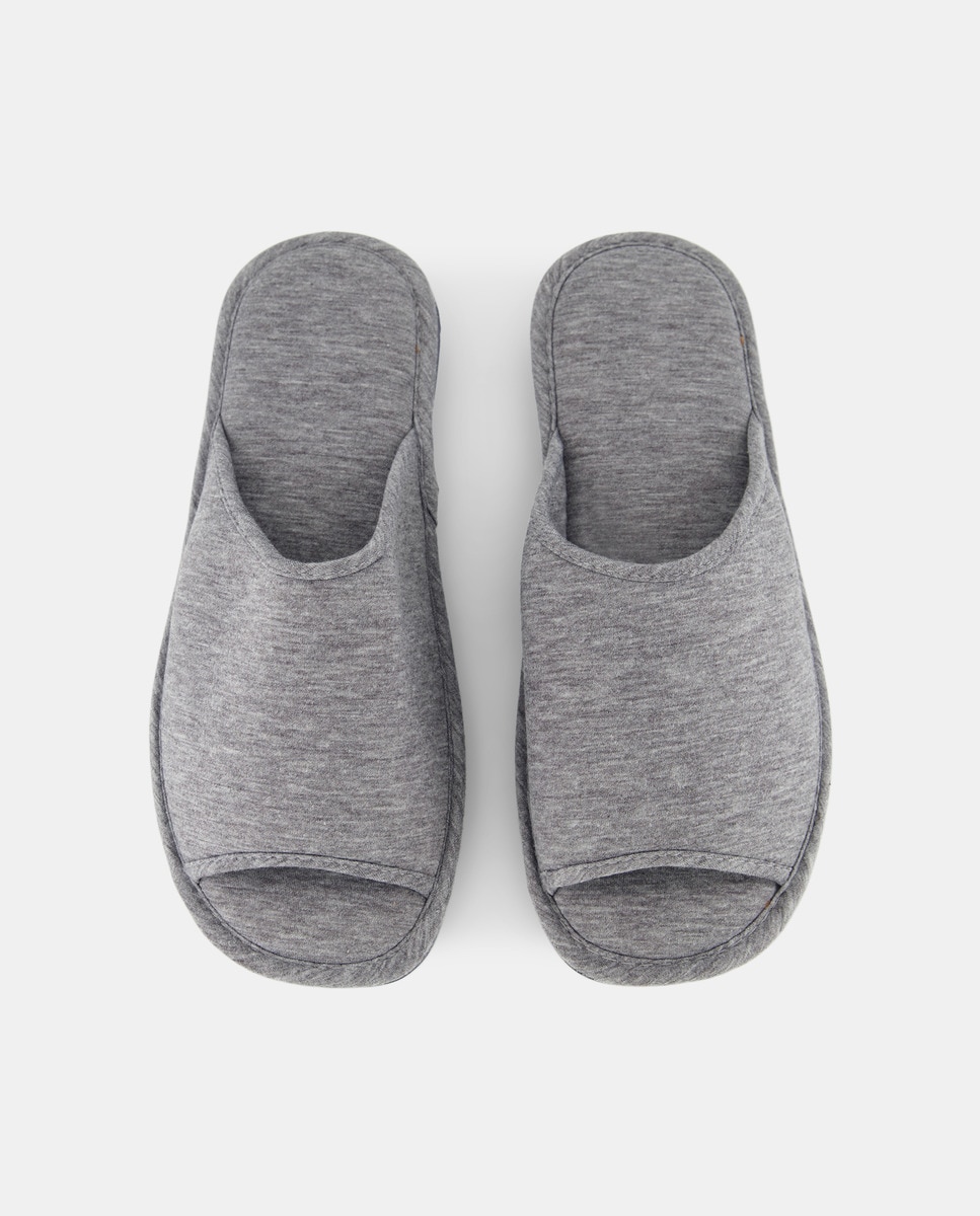 Zapatilla ab. jersey con piso de goma Gris-4