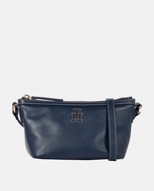 Imagen 0 de Bandolera de piel en azul marino con logotipo metálico