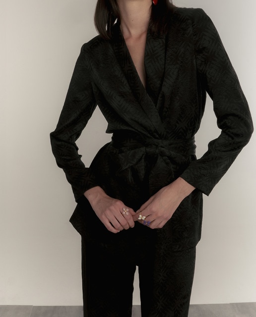 Imagen 0 de Chaqueta de mujer tipo kimono con fajín jacquard