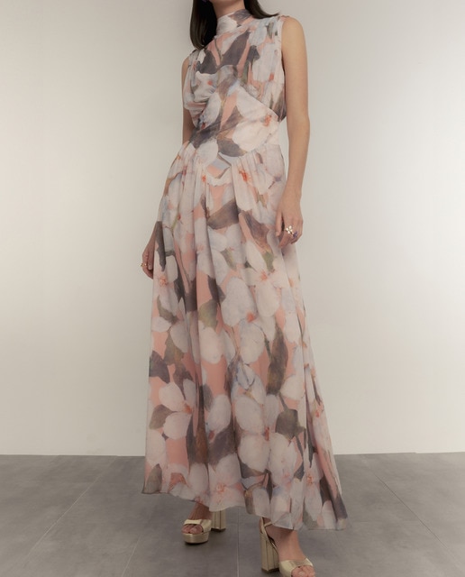 Imagen 0 de Vestido largo frunces flores