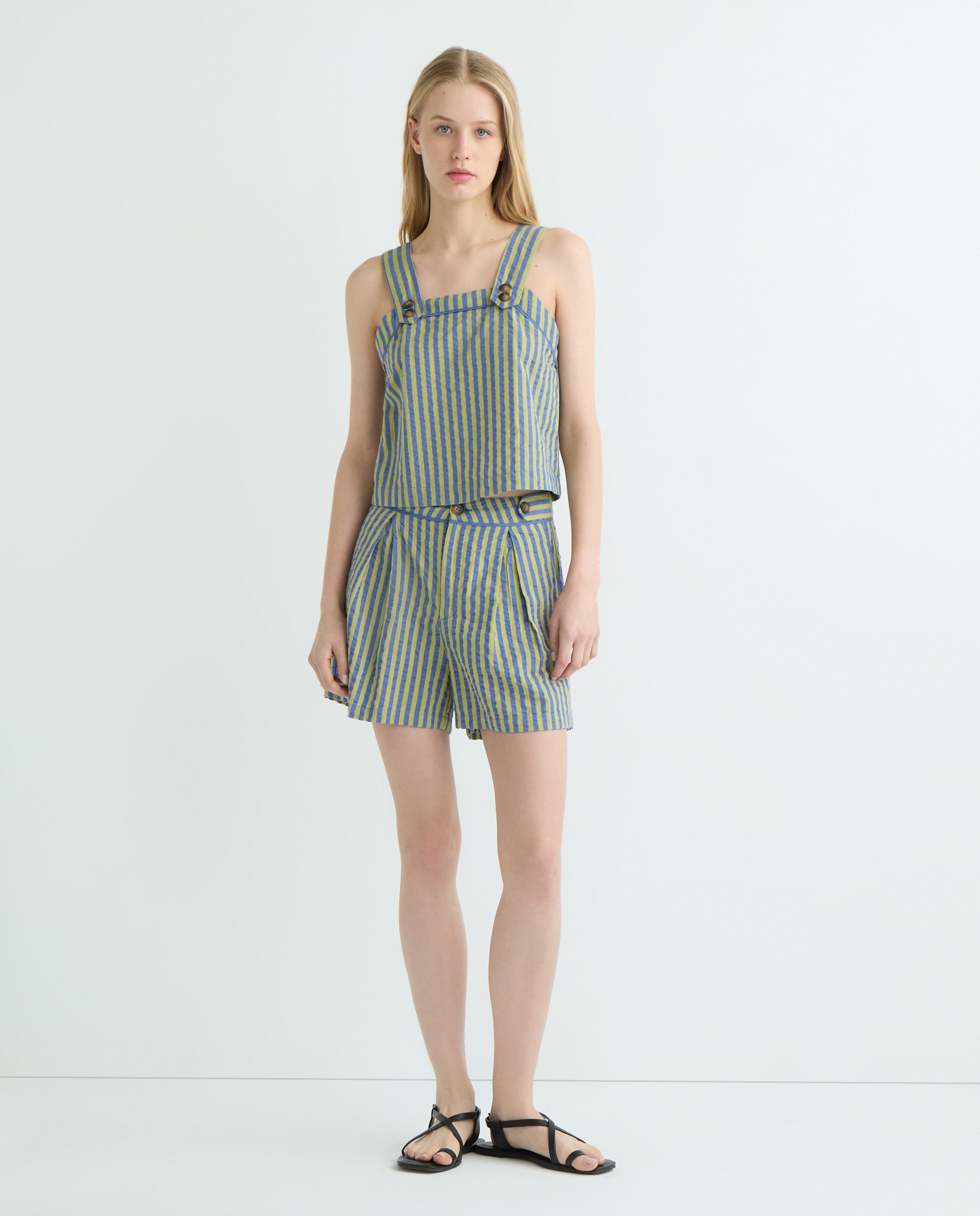 Short mujer pinzas algodón Verde-1