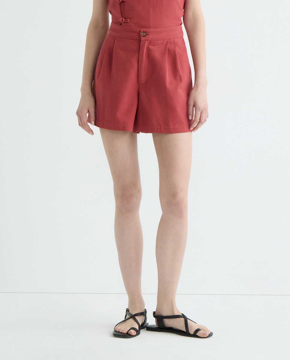 Short de mujer liso pinzas Rojo-2