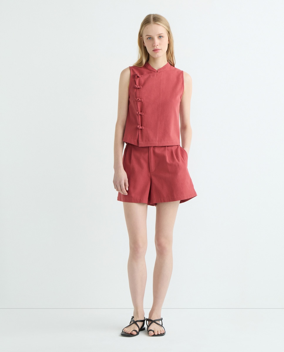 Short de mujer liso pinzas Rojo-1