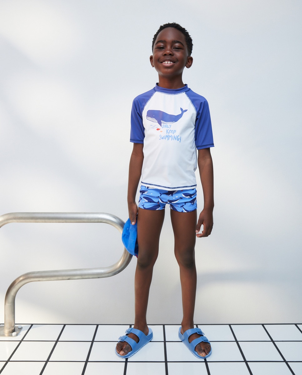 T-shirt UPF+50 com Baleias Azul-1
