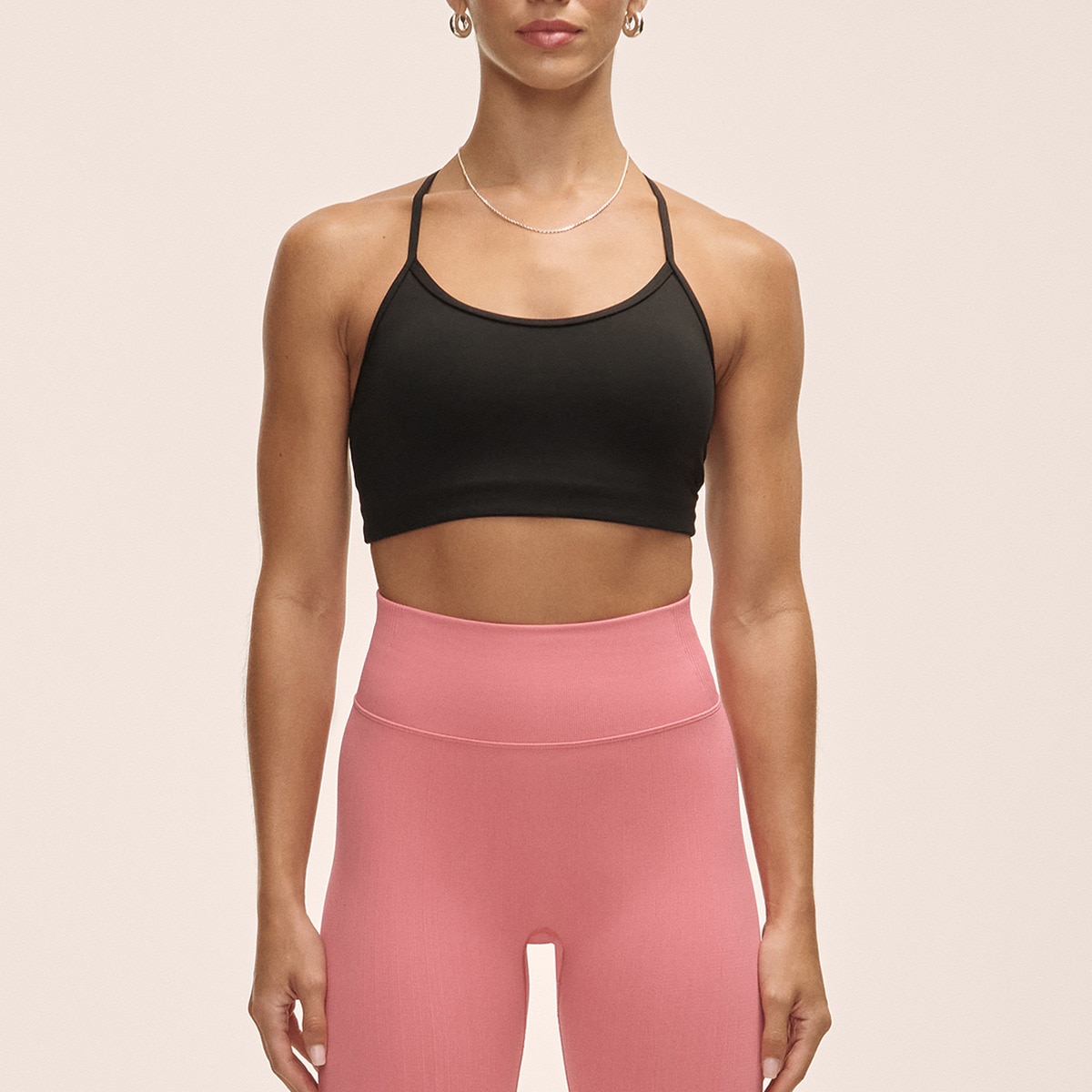 Top de Mulher Sleek Strappy Sports Bra Preto-1