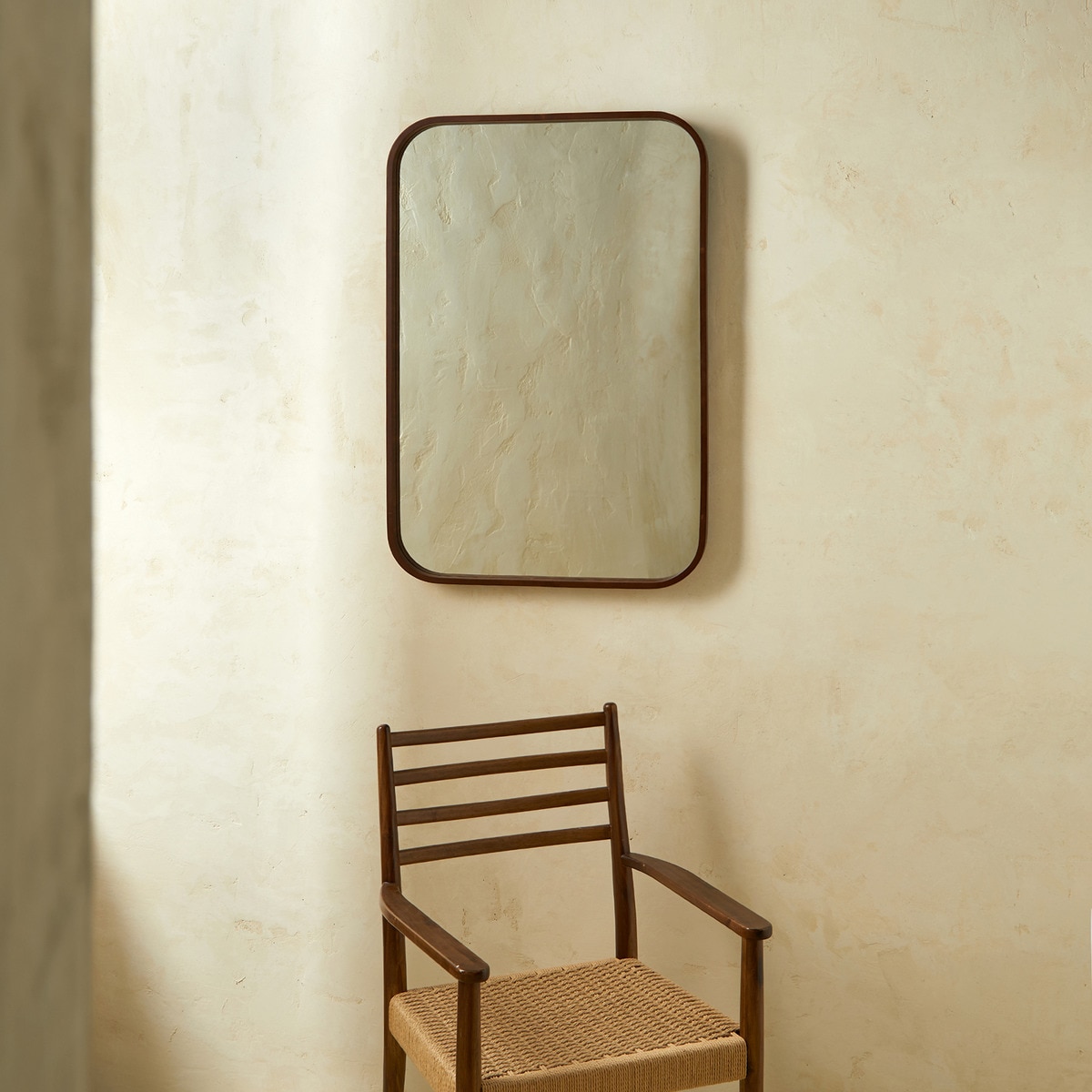 Espejo de pared cuadrado de madera de nogal Murray Room - El Corte Inglés Marrón-1