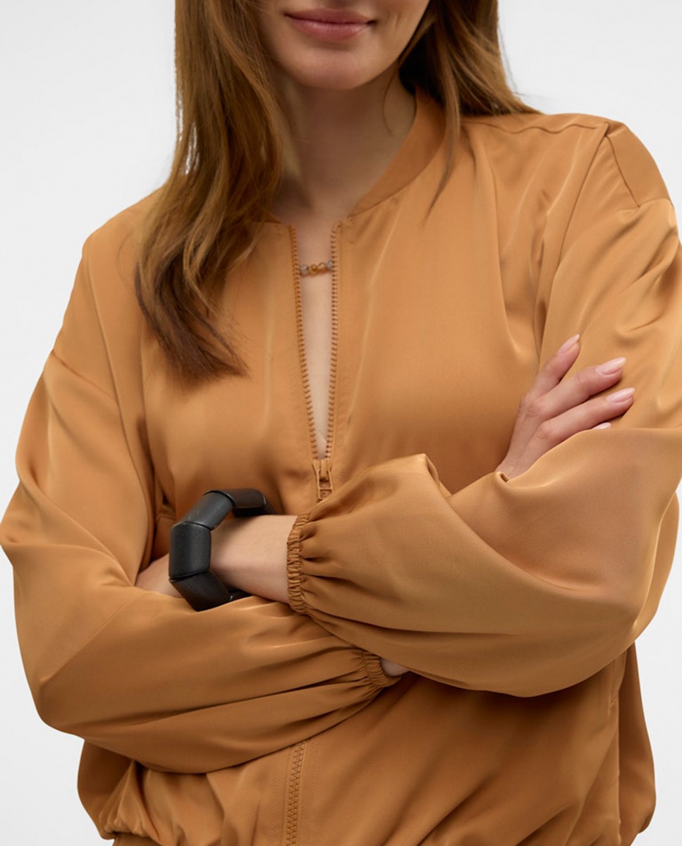 Blusão Bomber com Bolsos Bege-3