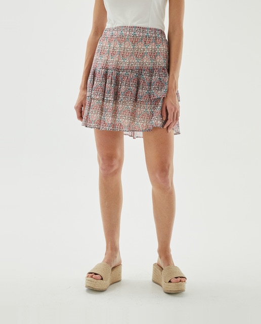 Imagen 0 de Falda mini estampado boho volantes de mujer