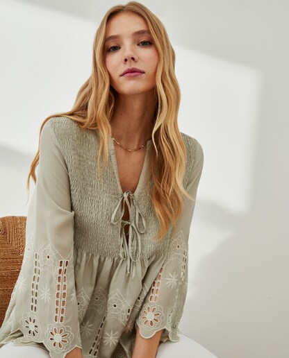 Blusa guipur