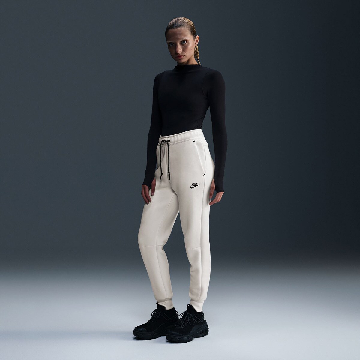 pantalón de mujer sportswear tech fleece nike