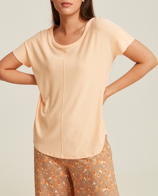 Imagen 0 de Camiseta de manga corta y escote redondo. de mujer