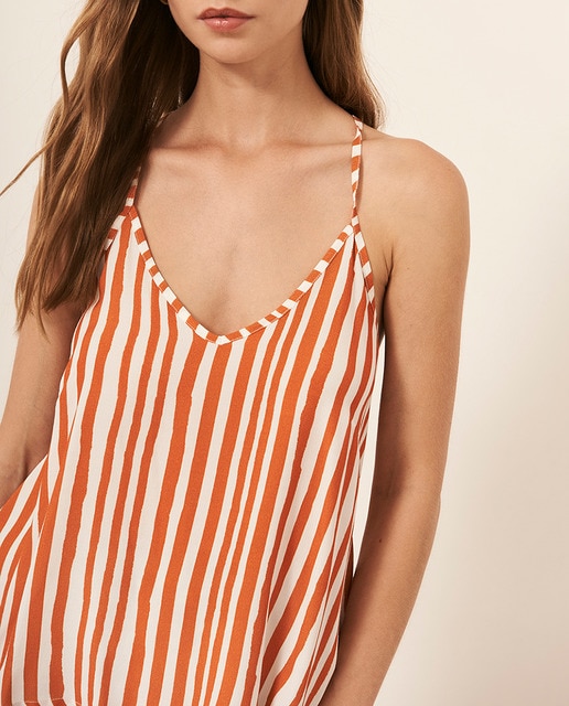 Imagen 0 de Top de tirantes finos de mujer