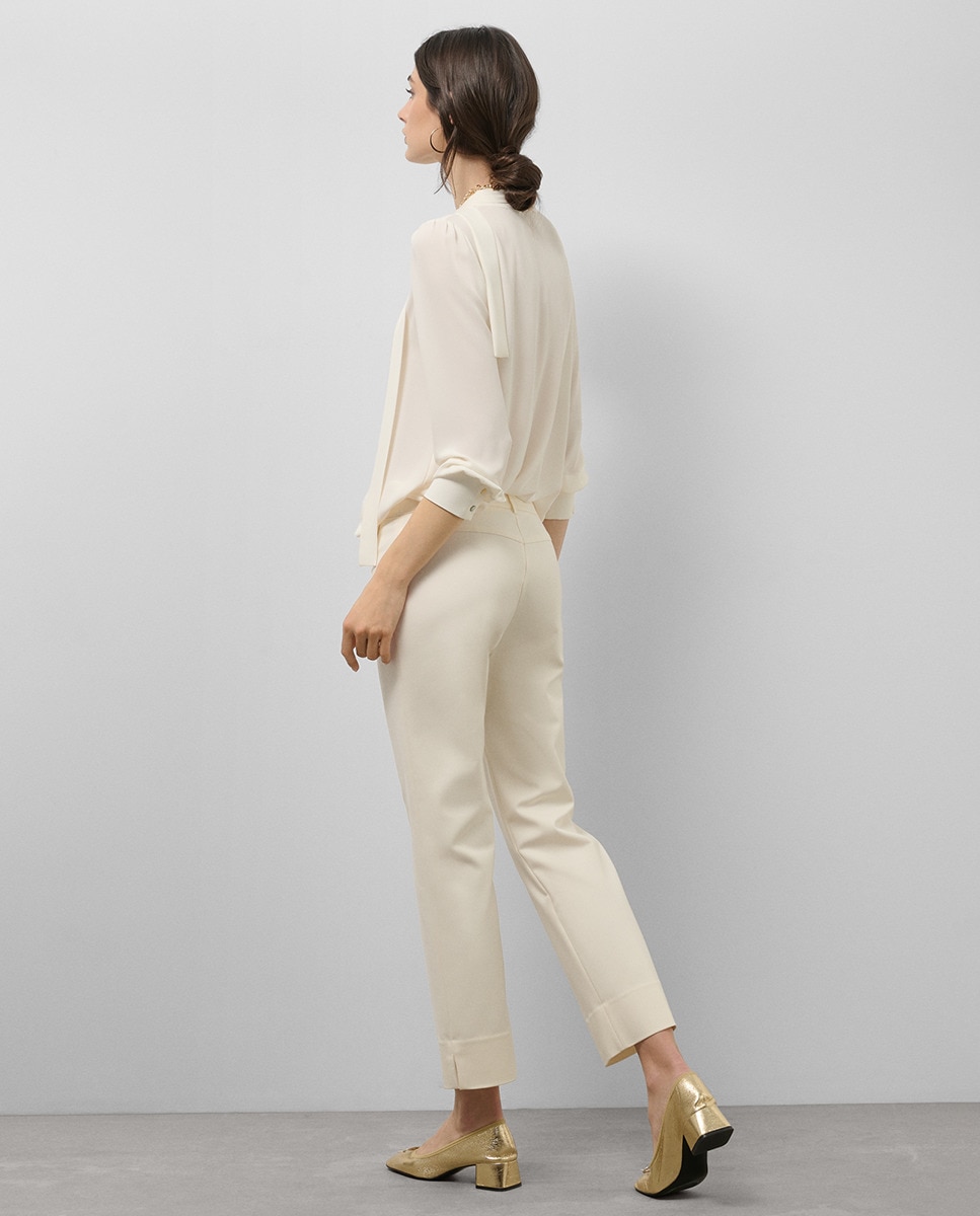 Blusa Oversize com Gola com Laço Cru-4
