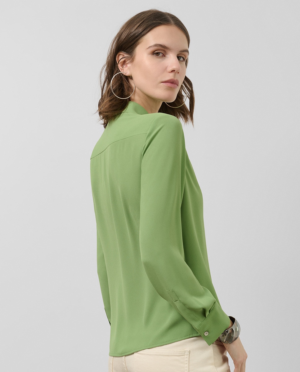 Blusa de Tecido Fluido com Prega Central Verde-2