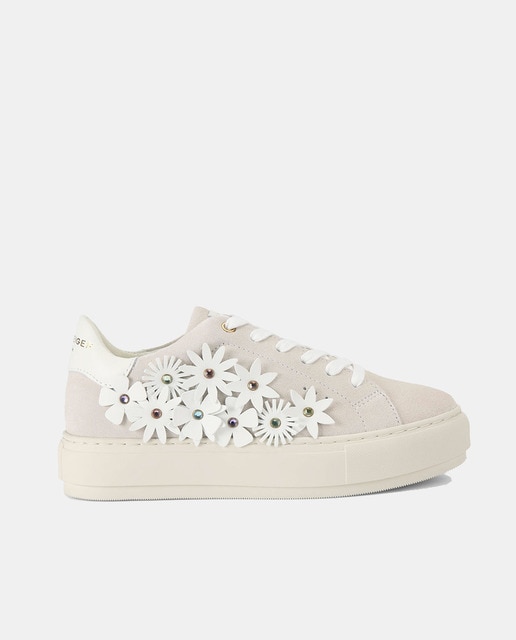 Imagem 0 de Sapatilhas em Pele com Flores