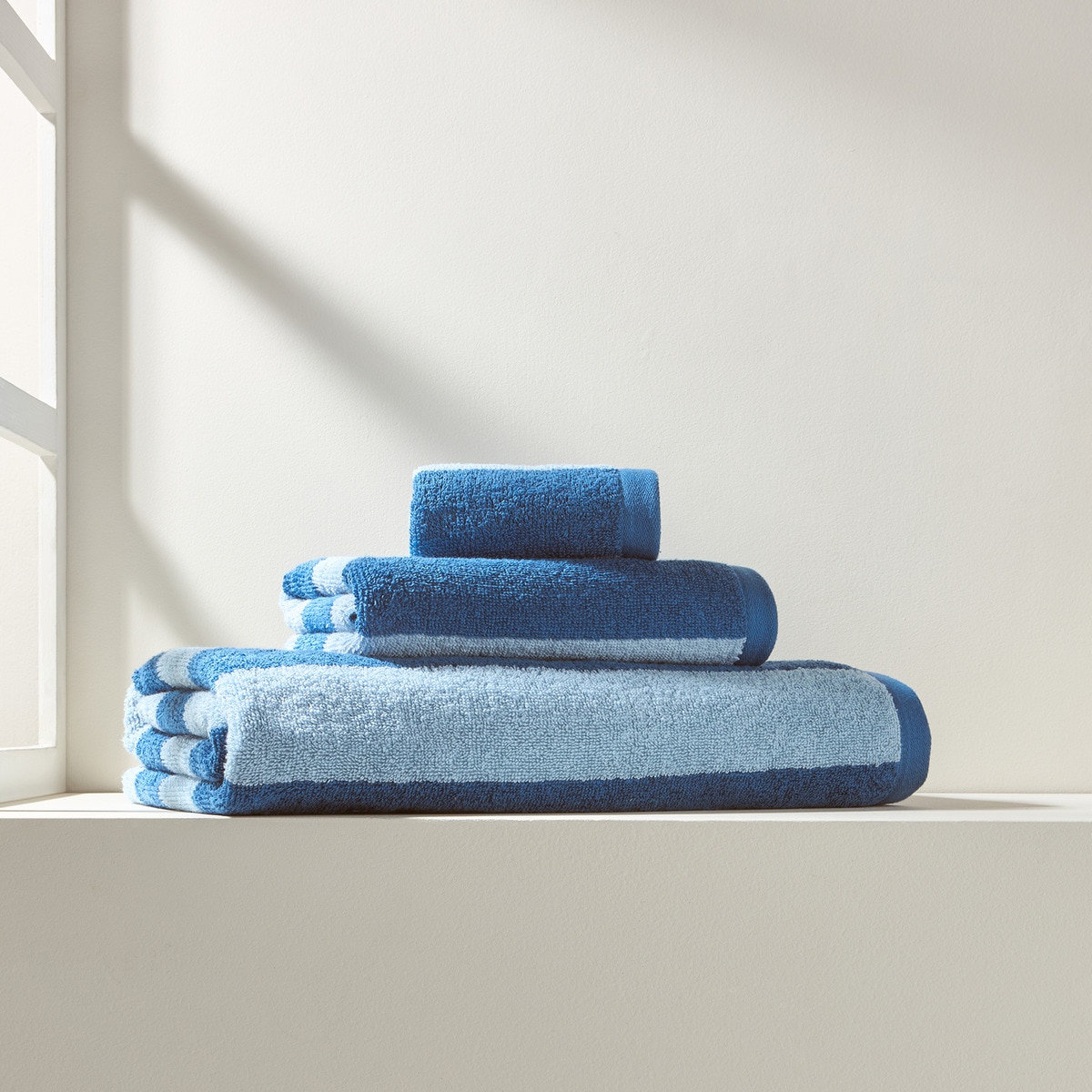 Imagen 0 de Toalla de baño algodón 450 gr/m2 Stripes Basics El Corte Inglés