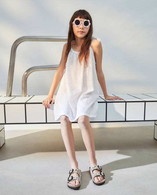 Imagem 0 de Vestido com Bordados