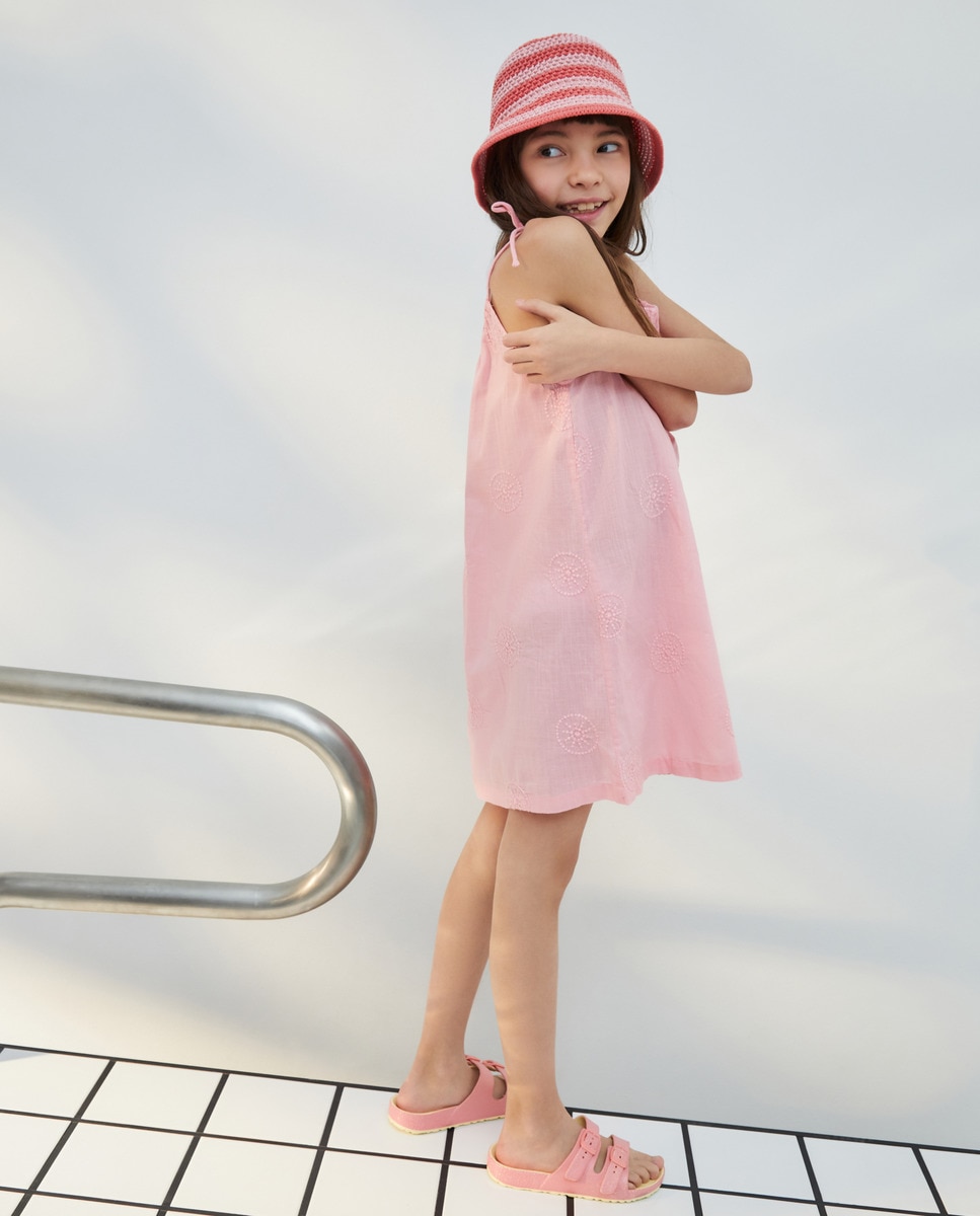 Vestido com Bordados 200 Rosa-3
