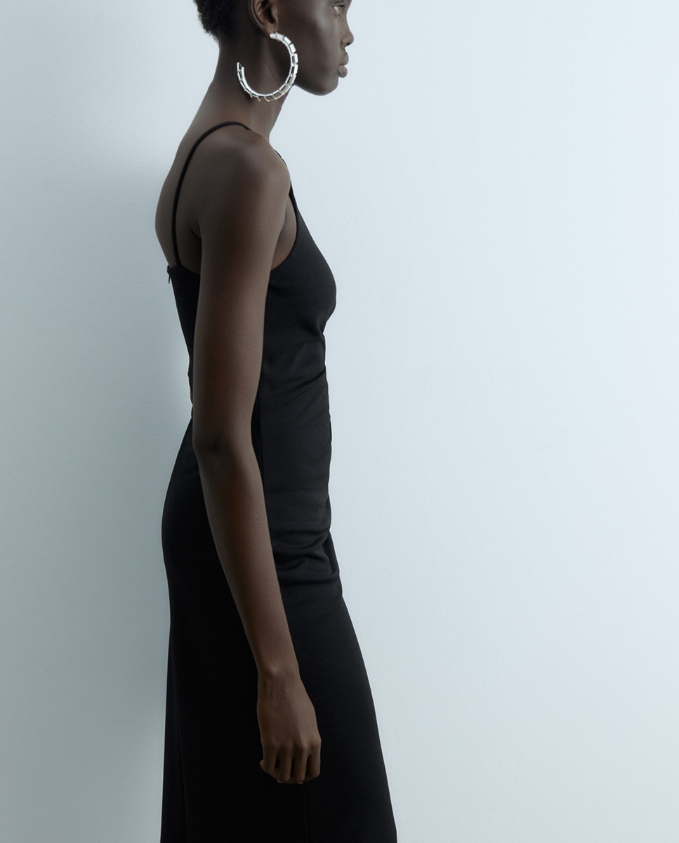 Vestido Midi Cintado Preto-4