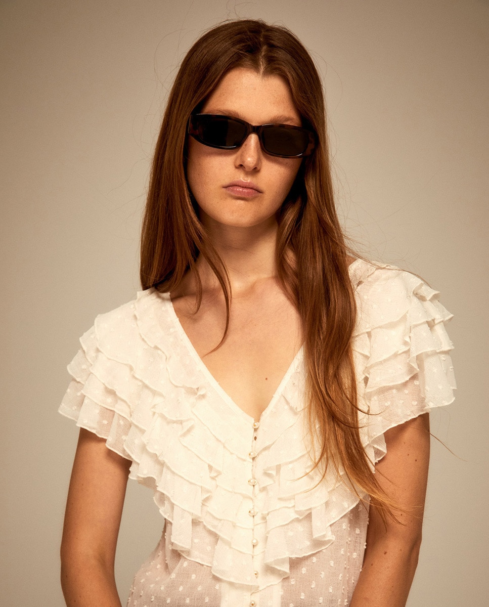 Blusa de plumeti com folhos Creme-2