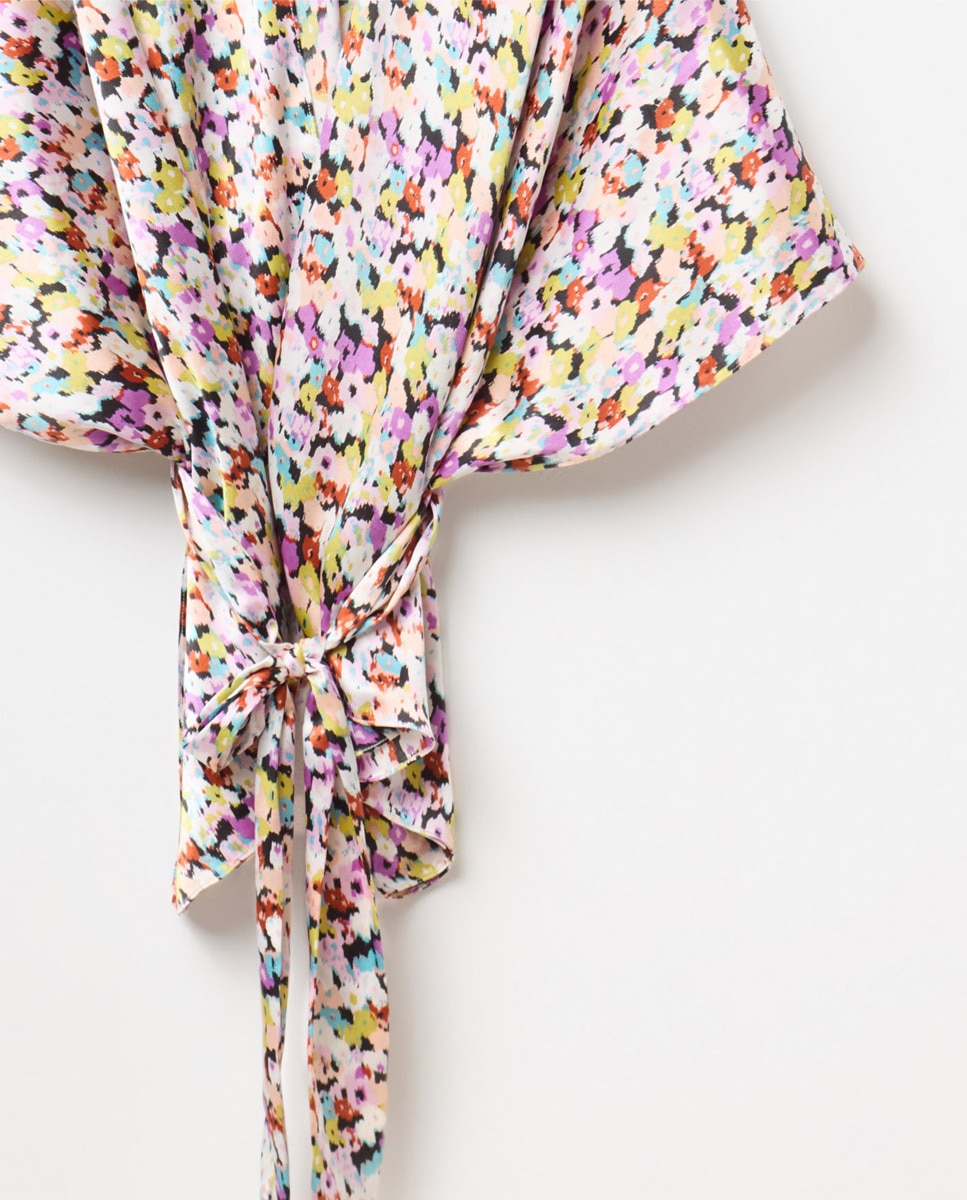 Kimono Acetinado com Cinto Multicolor-3