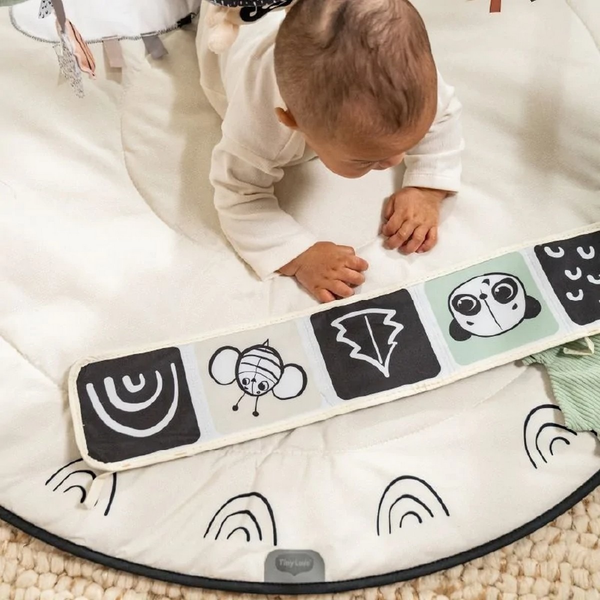 Tapete de actividades Luxe Gymini Tiny Love - Preto e Branco 6