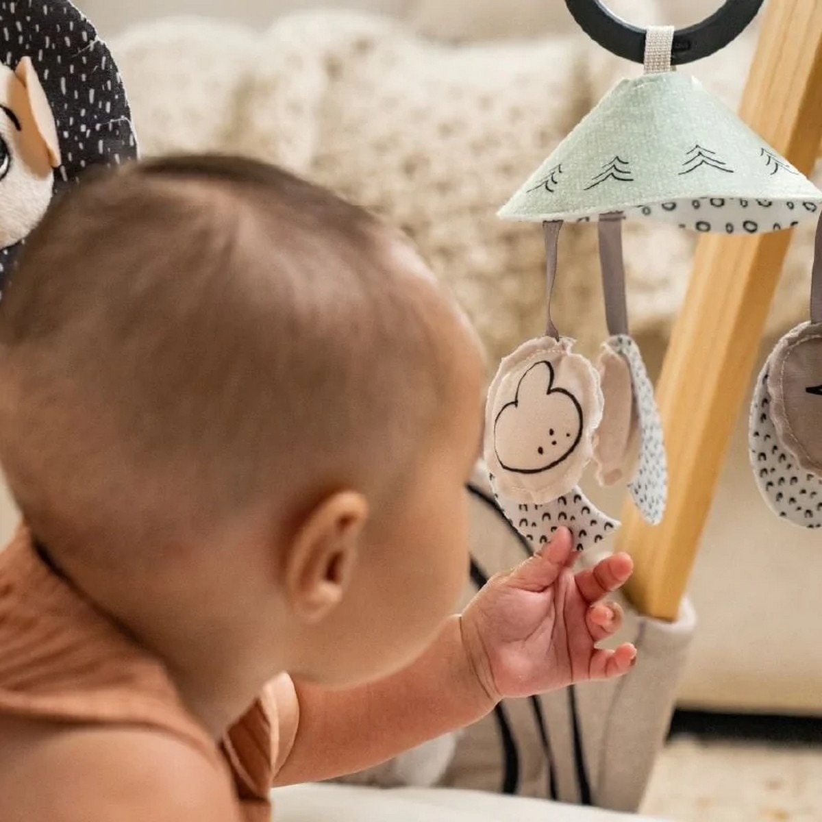 Tapete de actividades Luxe Gymini Tiny Love - Preto e Branco 4