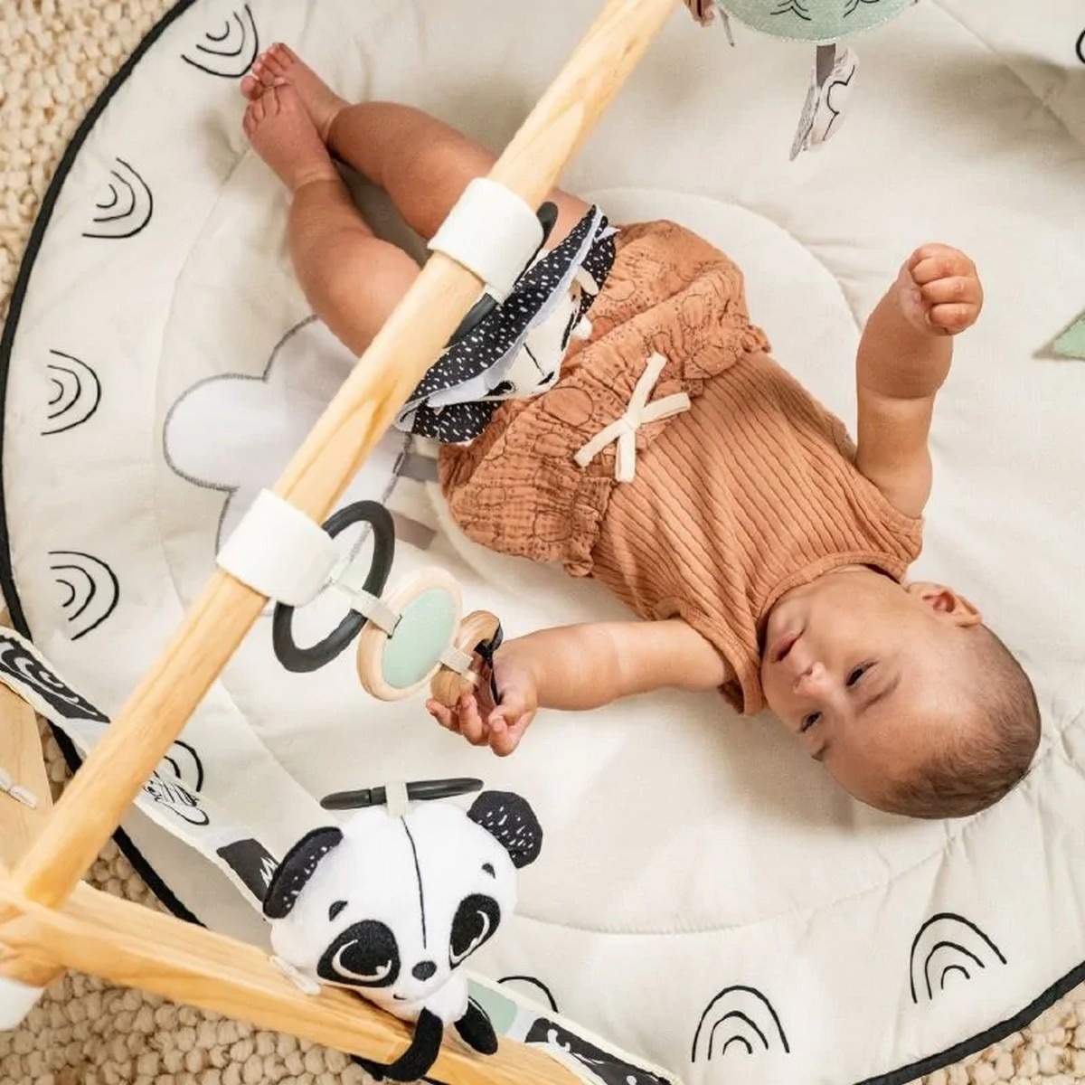 Tapete de actividades Luxe Gymini Tiny Love - Preto e Branco 3