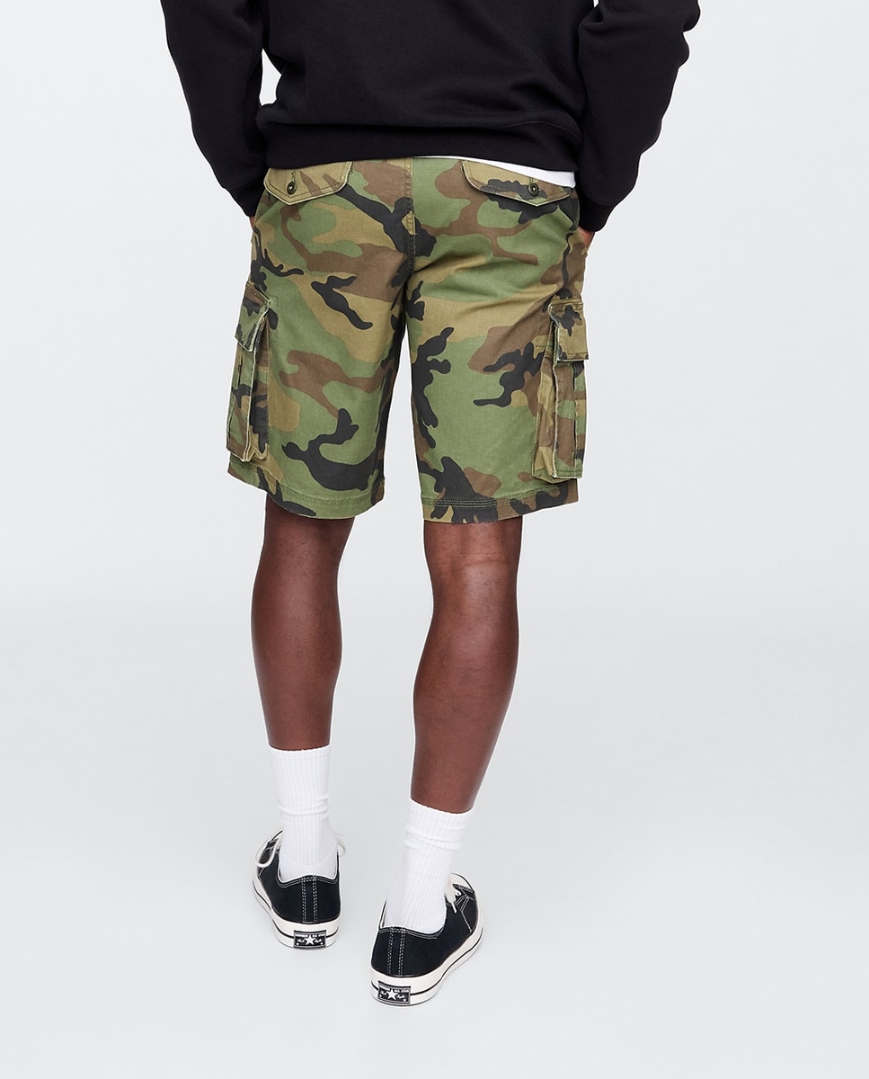 Bermudas com Fecho de Correr e Bolsos Caqui-2