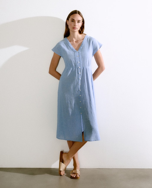 Imagem 0 de Vestido liso com botões