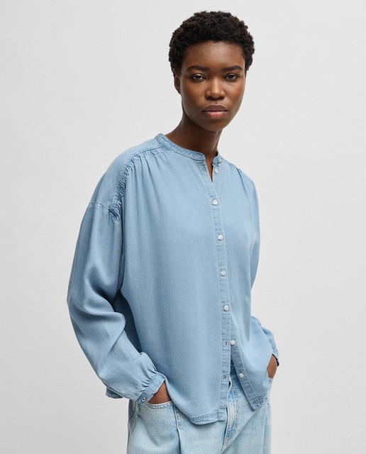 Imagen 0 de Blusa de mujer con detalles