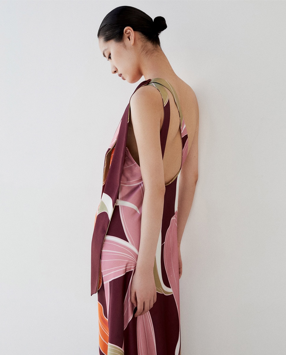 Vestido Acetinado com Franjas Multicolor-4