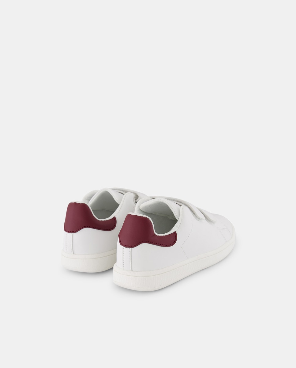 Deportivo velcro detalle trasero color Morado-3