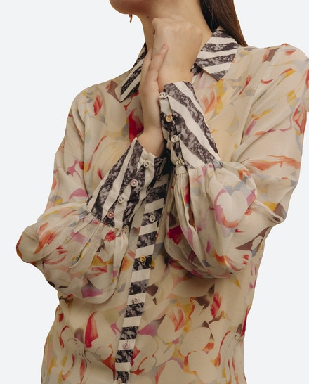 Camisa con manga larga y estampados combinados de mujer — oferta en Primeriti