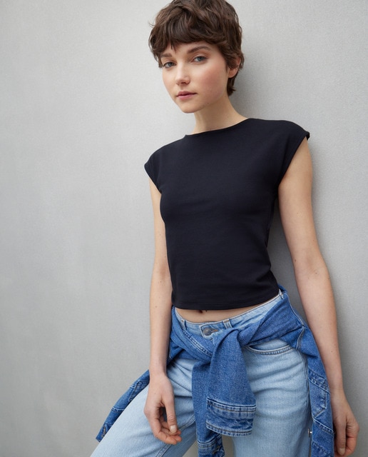 Imagen 0 de Camiseta de mujer manga corta con espalada abierta