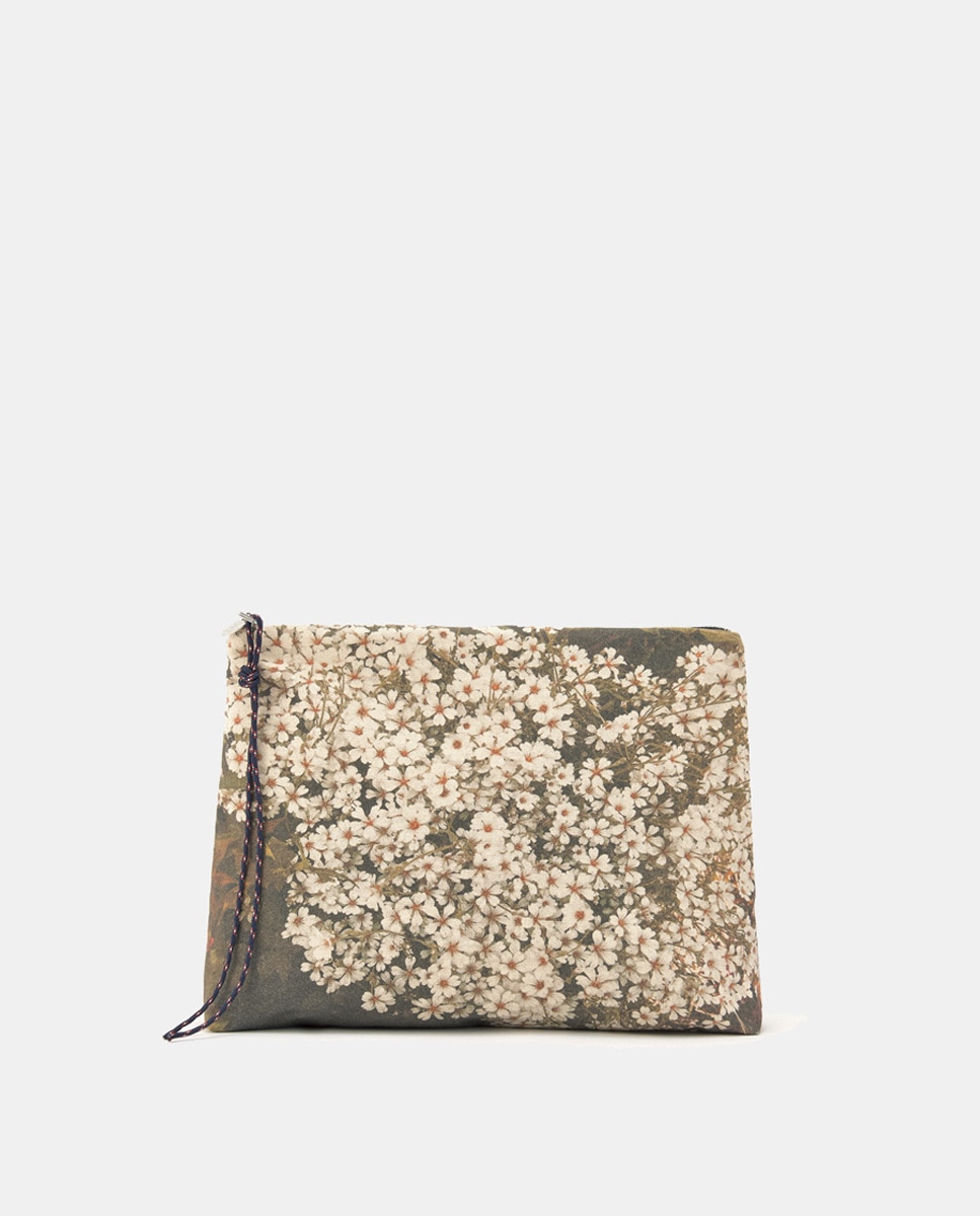Mala Pouch Kolkwitzia com Estampado, Fecho de Correr e em Algodão - Multicolor Multicolor-1