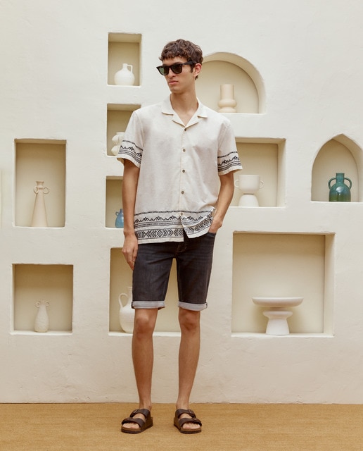 Imagen 0 de Bermuda vaquera de punto para hombre