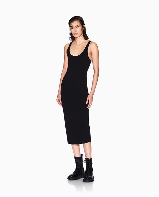 Imagem 0 de Vestido Midi Justo sem Mangas e com Decote Redondo