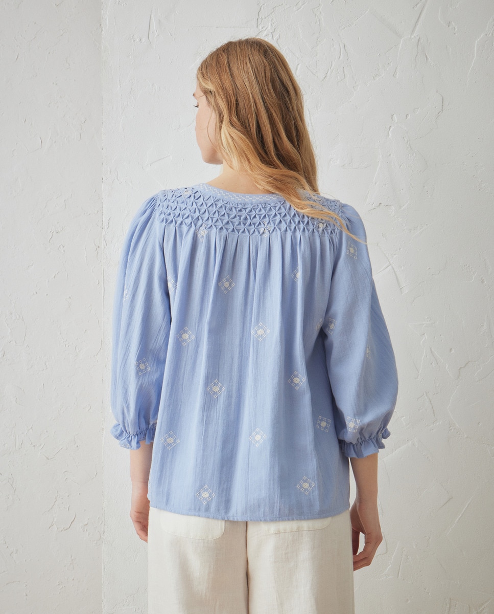 Blusa de Manga Curta com Bordado 410 Azul Claro-3