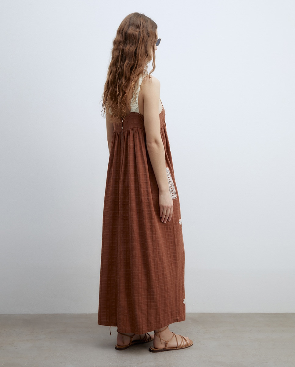 Vestido de Macramé com Franjas Castanho-5