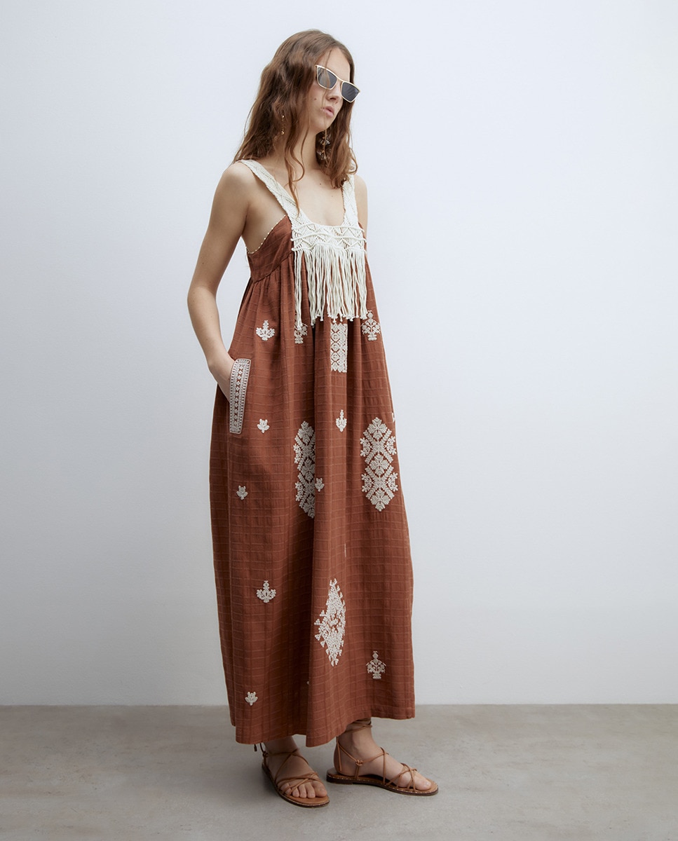 Vestido de Macramé com Franjas Castanho-1