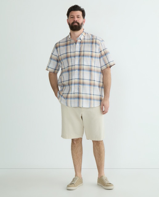 Imagem 0 de Bermudas Regular de Linho e Algodão Tamanhos Grandes