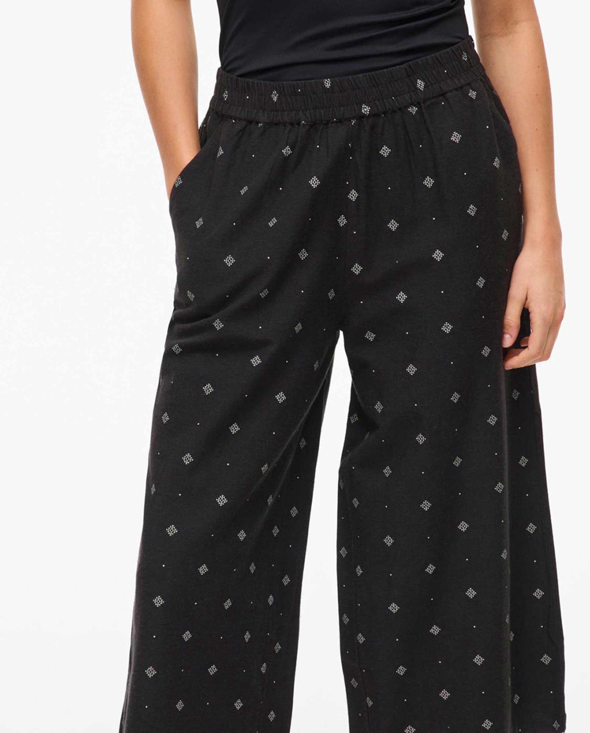 Calças Tipo Culotte Preto-4