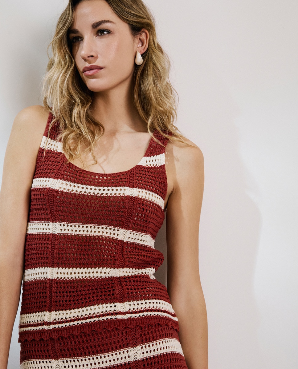 Top de Malha Crochet Vermelho-1