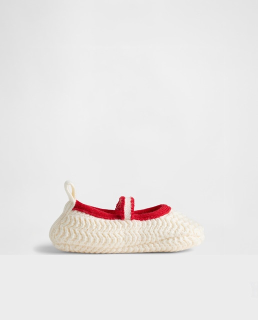 Imagen 0 de Zapatos Mary Jane de ganchillo para bebé