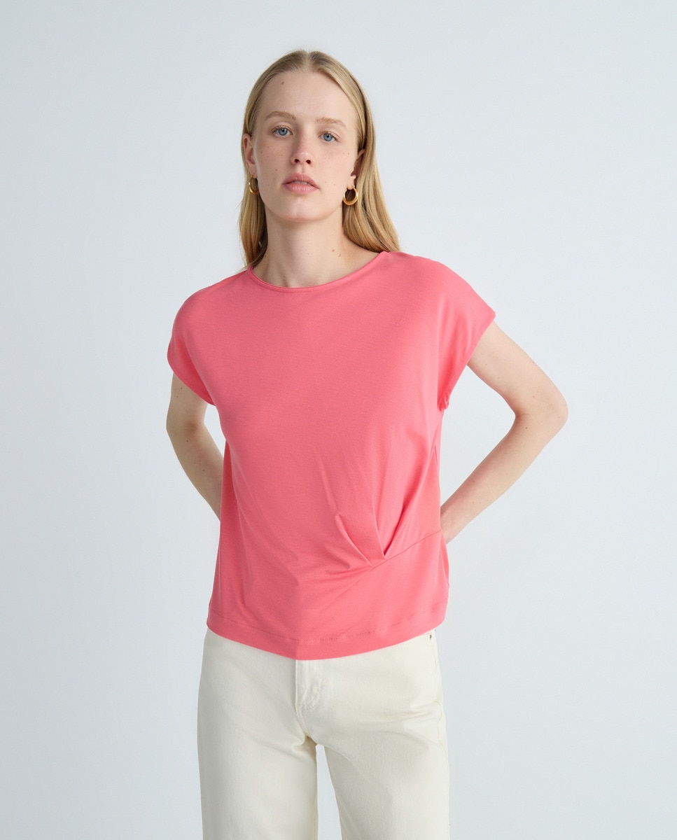 Imagem 0 de T-shirt com Ombro Caído e Decote à Barco