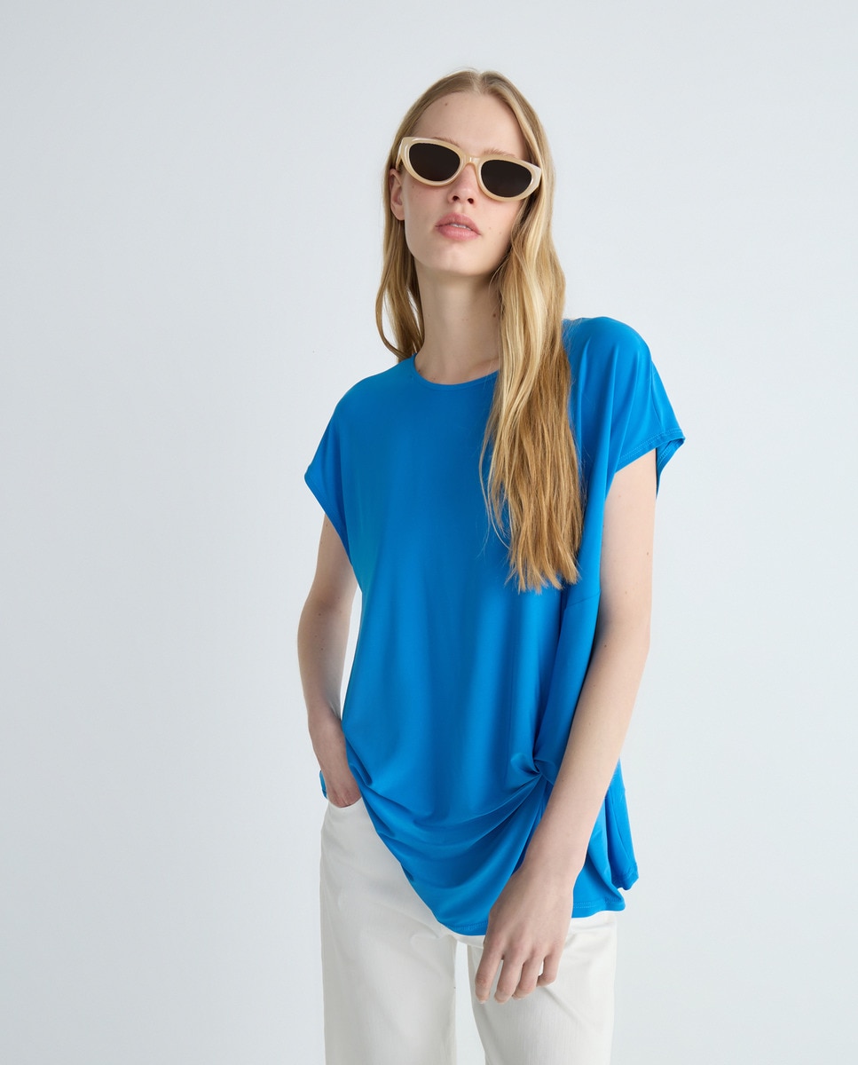 T-shirt com Decote Redondo e Manga Curta Azul-2