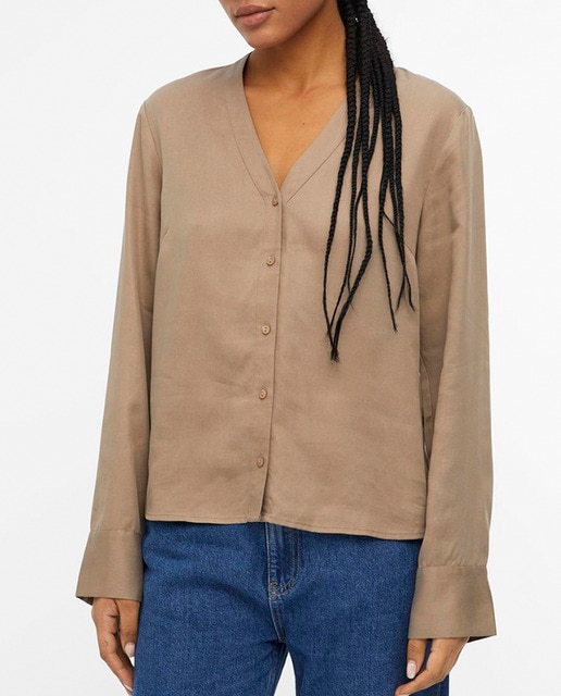 Imagen 0 de Camisa de mujer cuello pico fluida