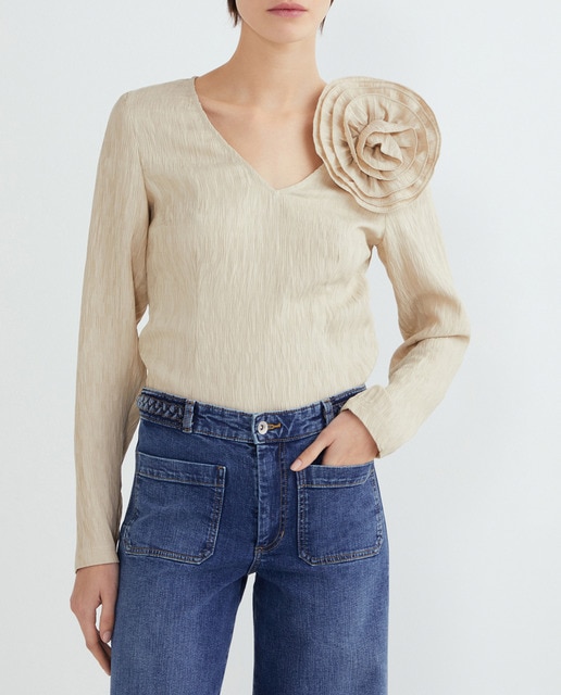 Imagen 0 de Camiseta de mujer flor